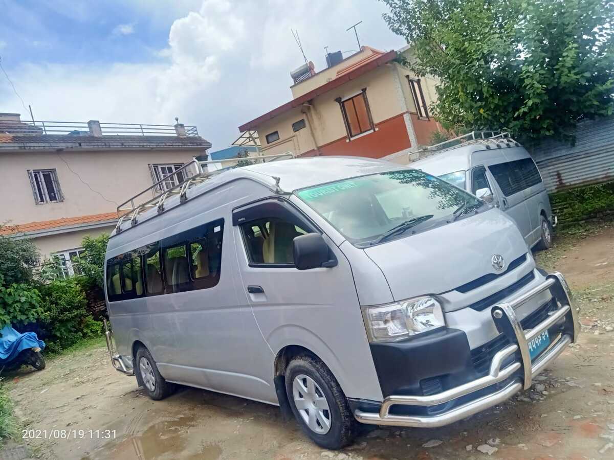 Toyota Hiace Vans